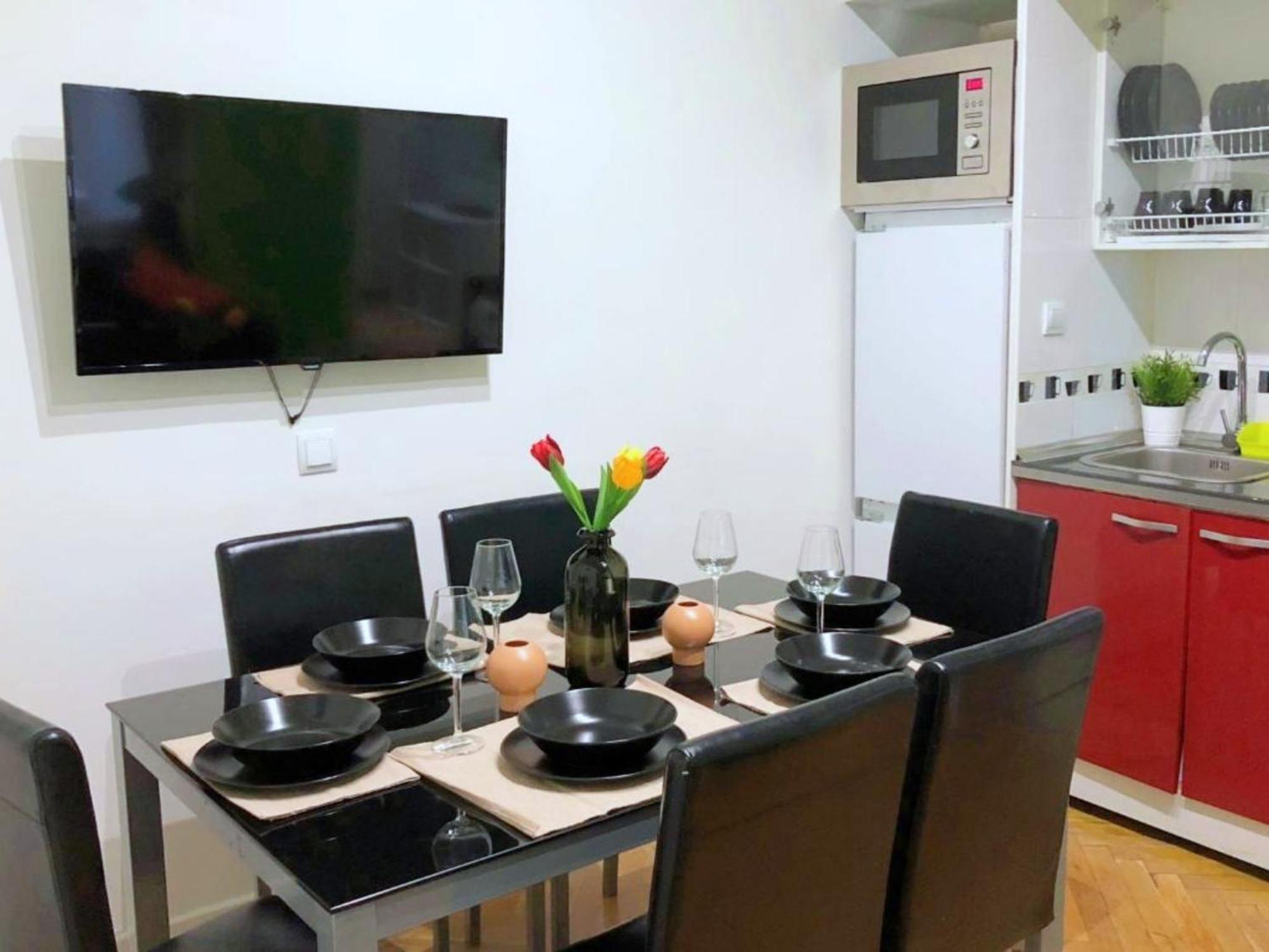 Apartamentos Econostay Plaza De Espana Madrid Exterior foto