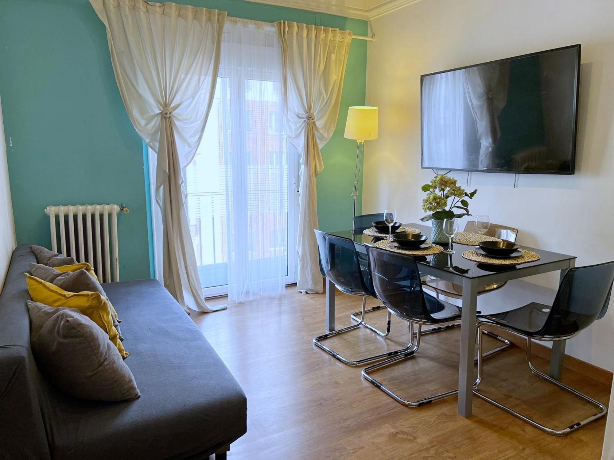 Apartamentos Econostay Plaza De Espana Madrid Exterior foto